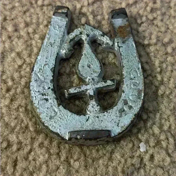 Vintage Cast Iron Horseshoe With anchor - Picture 1 of 4